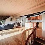 The View - Big In Center Apartman *